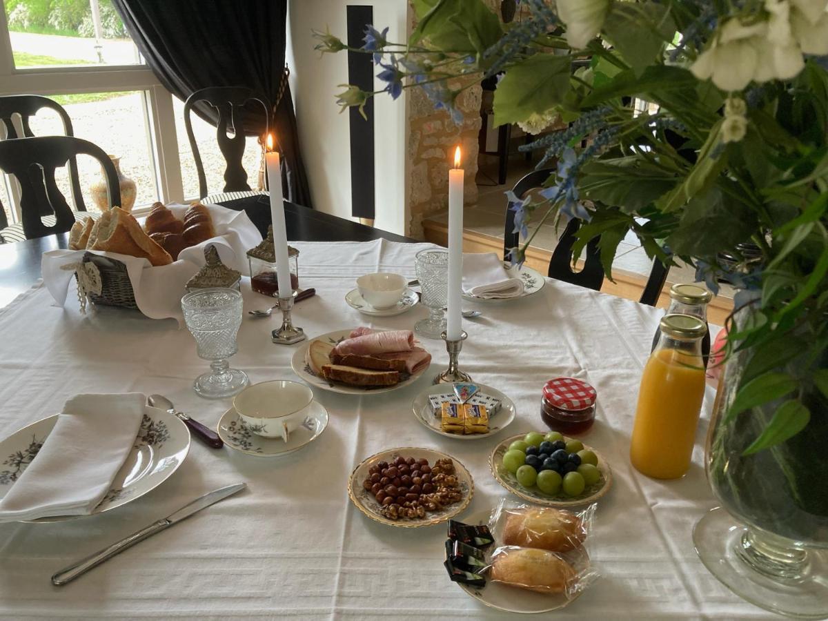 Issigeac Le Murmure Des Fees المظهر الخارجي الصورة